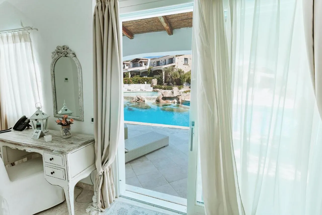 Hotel Pulicinu Baja Sardinia