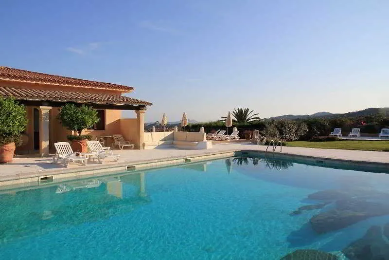 Hotel Pulicinu Baja Sardinia