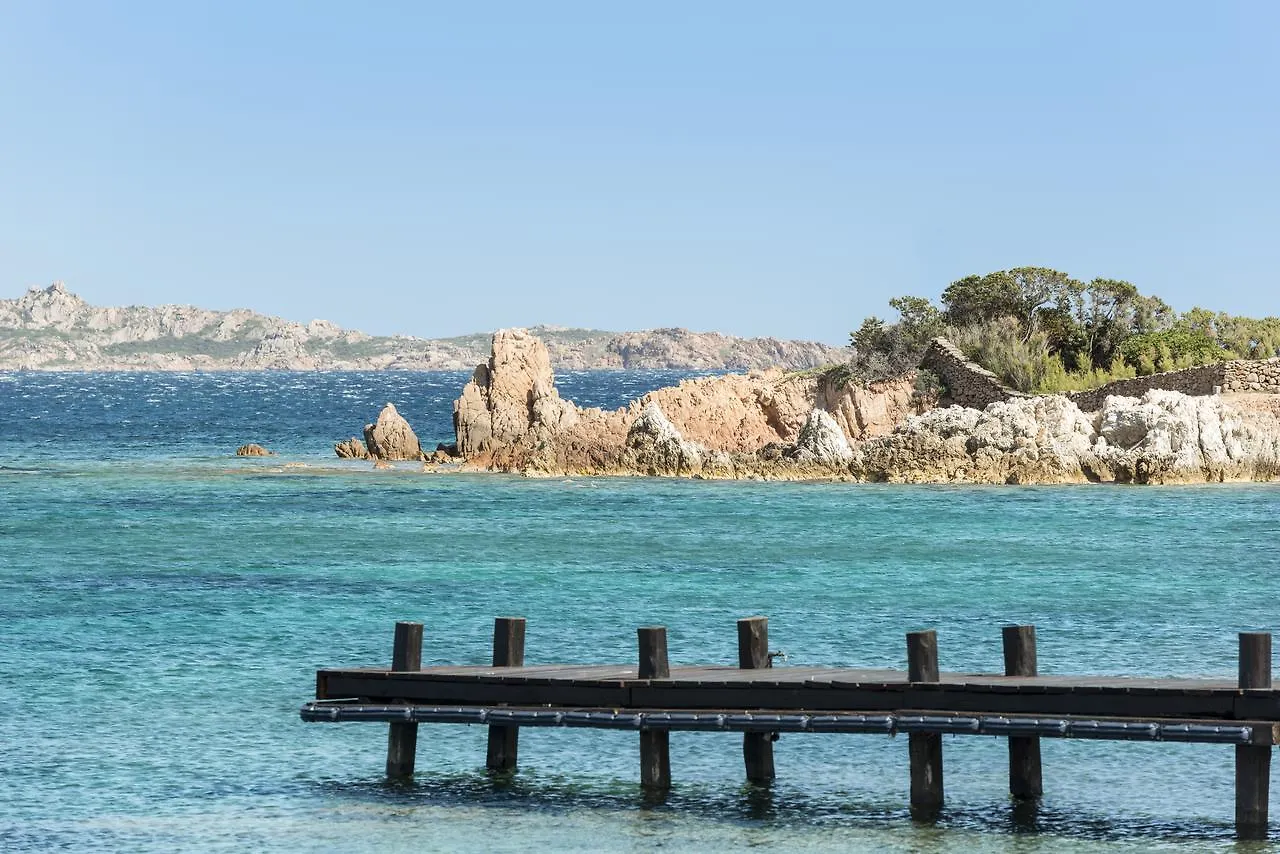Hotel Pulicinu Baja Sardinia 4*,