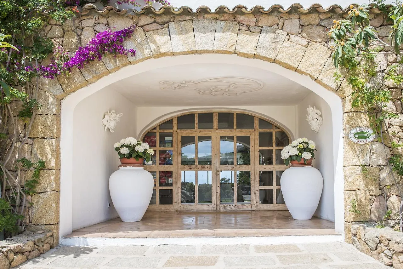 Hotel Pulicinu Baja Sardinia